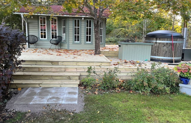 House with Hot Tub and Sauna 300 near the Lake - Photo 32