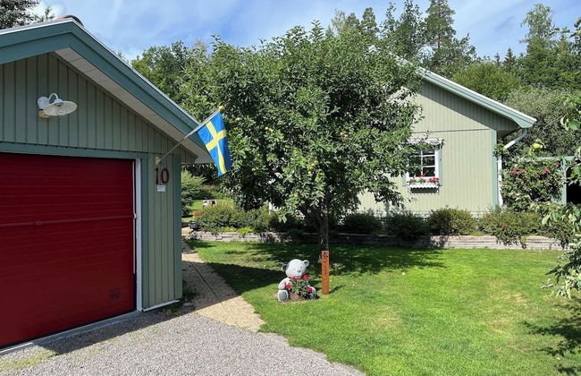 House with Hot Tub and Sauna 300 near the Lake - Photo 34