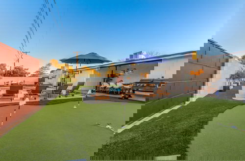 Foto 40 - The Melrose ASU Pool Workspace Firepit