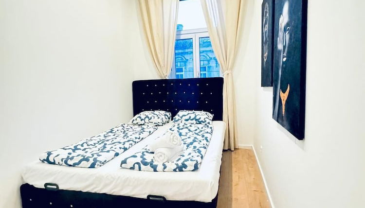Foto 1 - Spacious 3BR Near Kaufpark Alterlaa