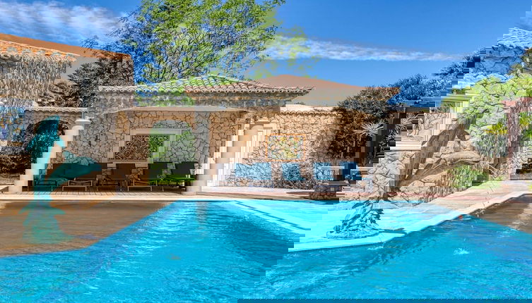 Photo 1 - Golfinhos Magnificent Spacious 5 Bedroom Villa
