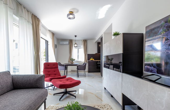 Exquisite Prestige Luxury Apartments With Shared Pool - Photo 29