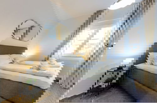 Foto 5 - Exquisite Prestige Luxury Apartments With Shared Pool