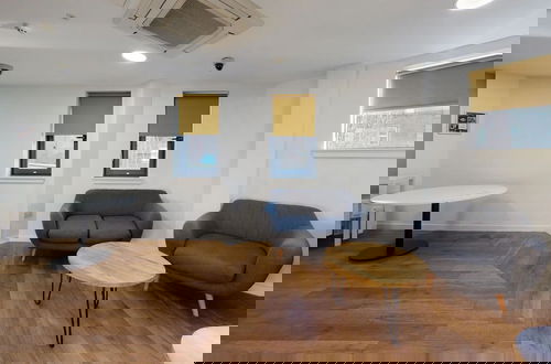 Foto 3 - Parker House