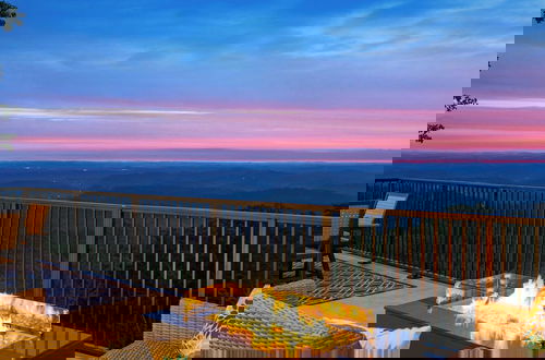 Foto 46 - Luxury Group Retreat w/ Indoor Pool, Arcade & 56-mile Views Grand Vista Retreat