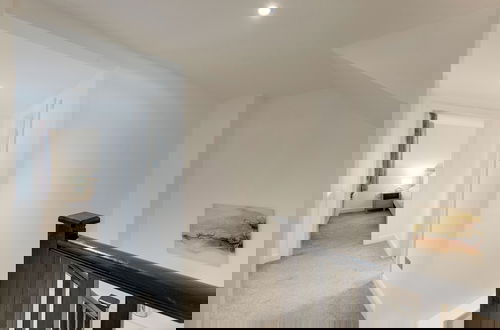 Photo 10 - Armstrong Apartments