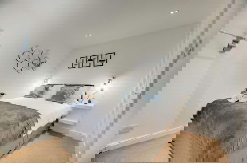 Photo 7 - Armstrong Apartments