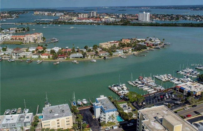 2 Bedroom Waterfront Pool Side - Foto 10
