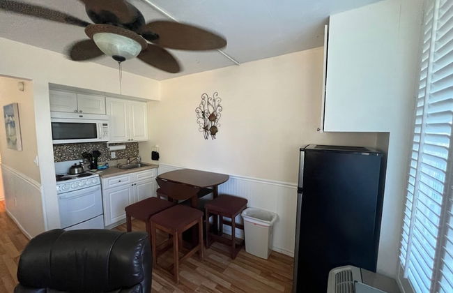 2 Bedroom Waterfront Pool Side - Foto 16