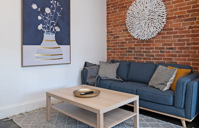 Lovely 2BR Home in Norwood - Foto 9