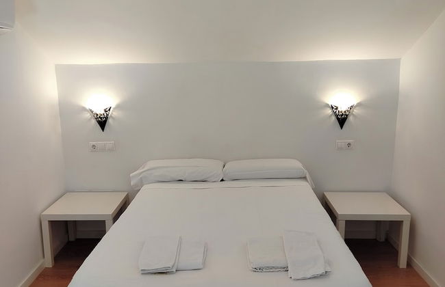 Apartamentos Centro Cordoba by MiRa - Photo 23