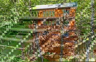 Photo 2 - Eagle Nest Lodge Hot Tubs Mountain Views