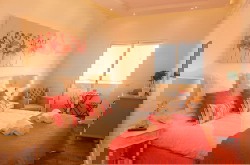 Photo 11 - Luxury Flat With Amazing Terrace in Faro
