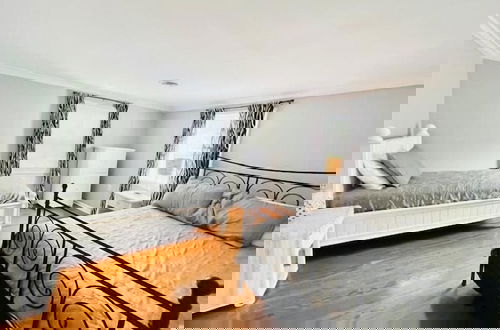 Foto 6 - Lake Avenue 23