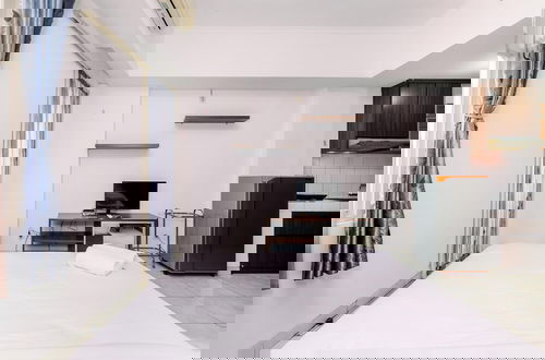 Photo 7 - Nice And Wonderful Studio At Margonda Residence 2 Apartment