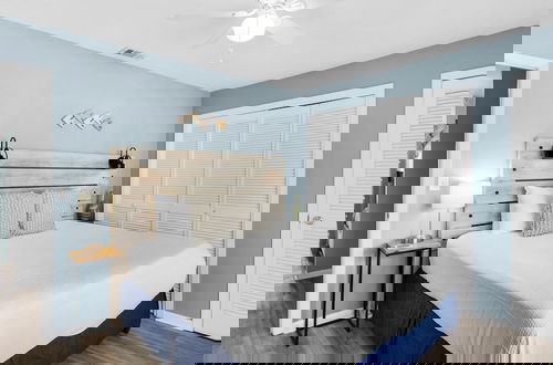 Foto 3 - Beachside Family Condo With Pool & Beach Access!