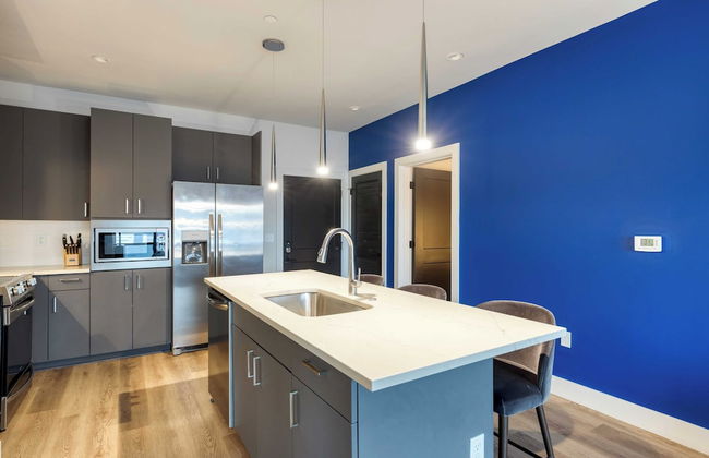 Whiskey River Walkable Midtown Location at Odyssey + Pool, Bbq, Fitness Room - Photo 16