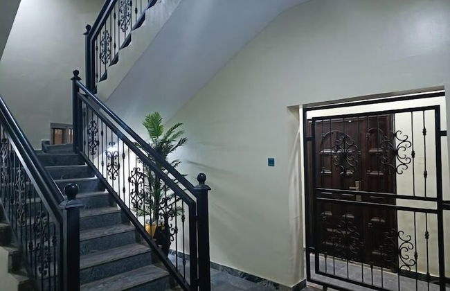 Amia Gold Luxury Apartment - Photo 40