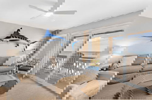 Foto 7 - Blue Marlin by Avantstay Beachfront w/ Views, Pool Access, Beach Chairs