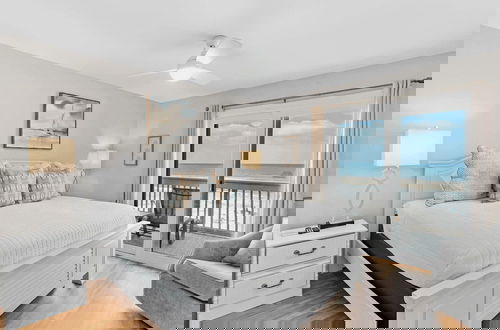 Foto 9 - Blue Marlin by Avantstay Beachfront w/ Views, Pool Access, Beach Chairs