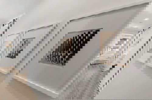 Foto 31 - Chic Shack by Avantstay Private Pool, Walk to Beach, Sleeps 13!