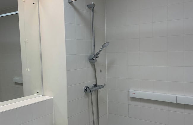 2 Bed-sleeps4-parking-balcony-nearcitycentre - Foto 9