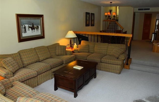 Seven Springs Sunridge 2 Bedroom Deluxe Condo, Ski-In/Out! by RedAwning - Foto 6