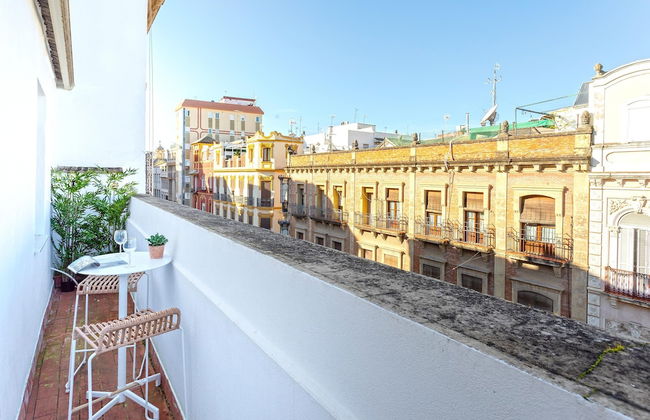 Genteel Home Plaza de las Tendillas - Photo 15