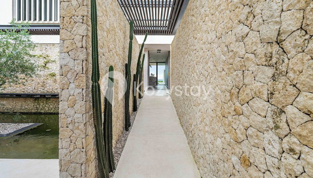 Entrada (vista interior)