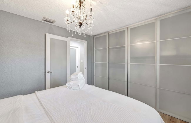 Waterfront Paradise Chic 3 BDR - Photo 8