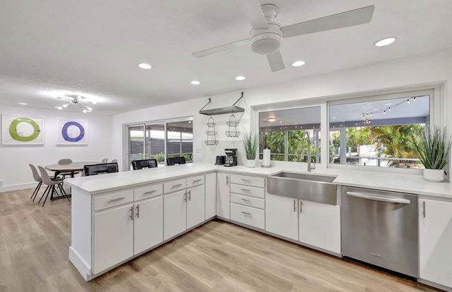 Waterfront Paradise Chic 3 BDR - Photo 13