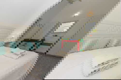 Photo 3 - Villa in Central Location