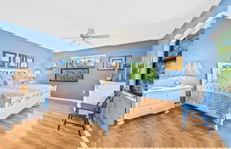 Foto 2 - Sunset Beach 2 Bedroom Villa by RedAwning