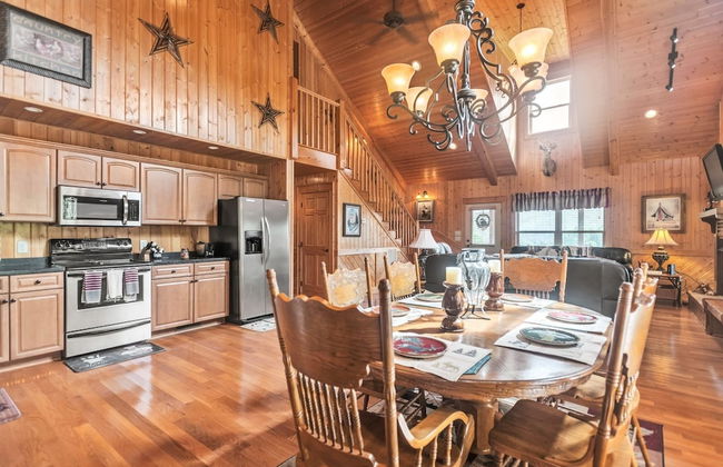 Cozy Mountain Retreat W/ Scenic Views 3 Bedroom Home by RedAwning - Photo 9