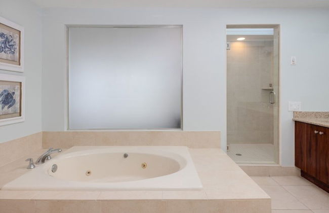 Captivated By The Sea 2 Bedroom Condo - Photo 15