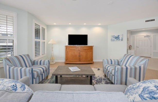 Captivated By The Sea 2 Bedroom Condo - Photo 12