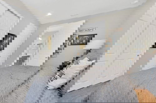 Photo 11 - Florida Garden Luxury Home With Private Pool & Spa 6 Bedroom Villa
