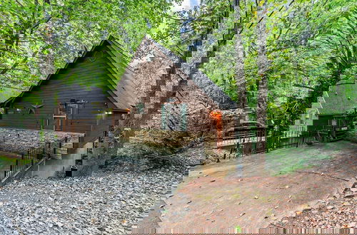 Photo 32 - 3 Bears One-Level Open Floor Plan Cabin with Pool Table by RedAwning