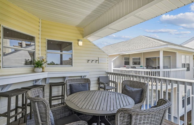 SPC 9232 is a Beautiful recently upgraded 2 BR with Free Beach Service by RedAwning - Photo 49