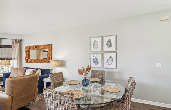 SPC 9232 is a Beautiful recently upgraded 2 BR with Free Beach Service by RedAwning - Photo 44