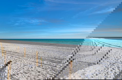 Foto 2 - Destiny on the Sand by Avantstay Direct Beach Access Bbq on Large Ocean Facing Patio