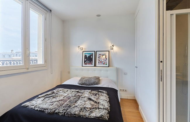 Superb Arc de Triomphe Apartment - Photo 7