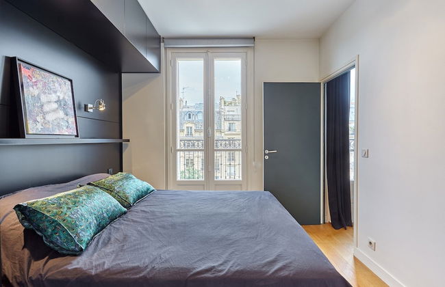Superb Arc de Triomphe Apartment - Photo 2