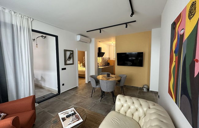 Apartment Urban Living - Photo 11