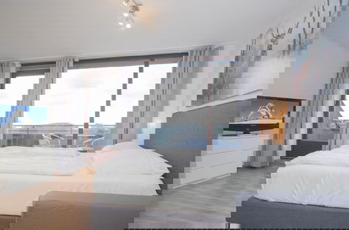Foto 4 - Apartment With Balcony Near Forest