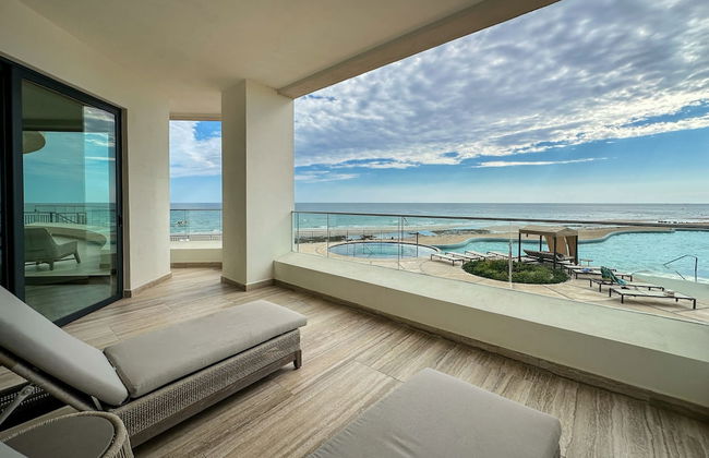 3BR Ground Floor Condo With Direct Pool Access - Photo 43