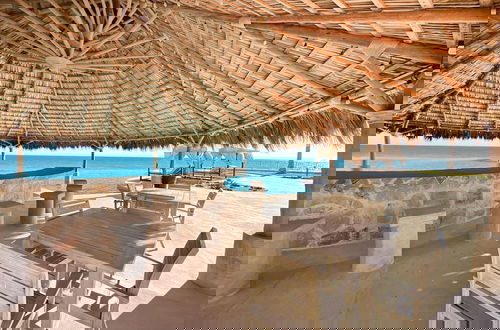 Foto 35 - Oceanfront Vibes Iconic Beachside Getaway