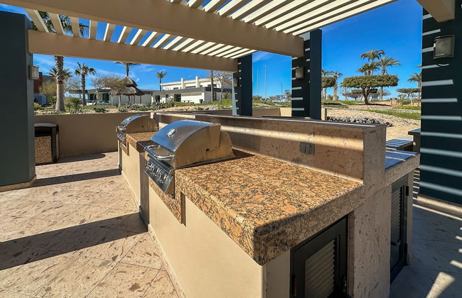 Luxury New Oceanfront Condo 5BR Sleeps 12 - Foto 60