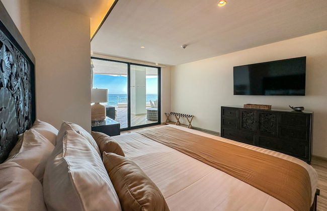 3BR Ground Floor Condo With Direct Pool Access - Photo 27
