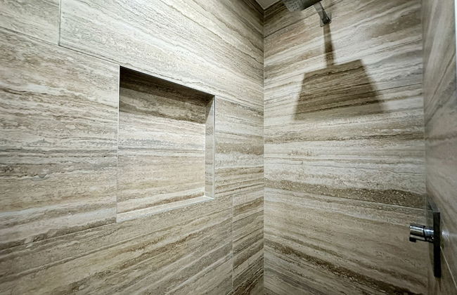 3BR Ground Floor Condo With Direct Pool Access - Photo 47
